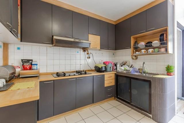 230 Pasir Ris Street 21 HDB Apartment For Sale, $7,100,0004 Bath 11 sqft $645,455.00 psf