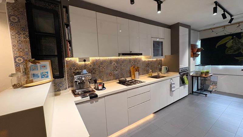 124 Serangoon North Avenue 1 HDB Apartment For Sale, $560,000, 2 Bed 2 Bath 721 sqft $777.00 psf