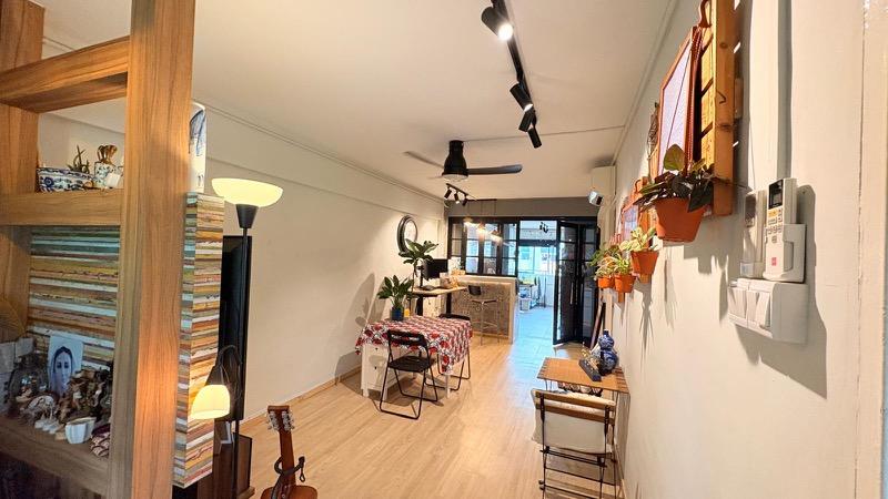 124 Serangoon North Avenue 1 HDB Apartment For Sale, $560,000, 2 Bed 2 Bath 721 sqft $777.00 psf