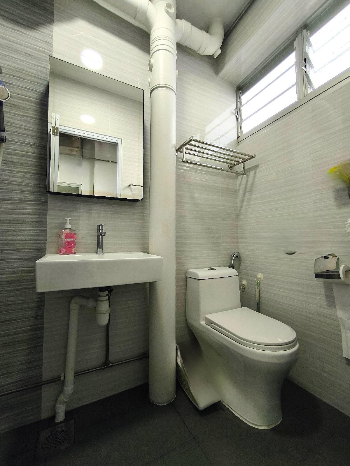 880 Yishun Street 81 HDB Apartment For Sale, $638,888, 3 Bed 2 Bath 1,119 sqft $571.00 psf