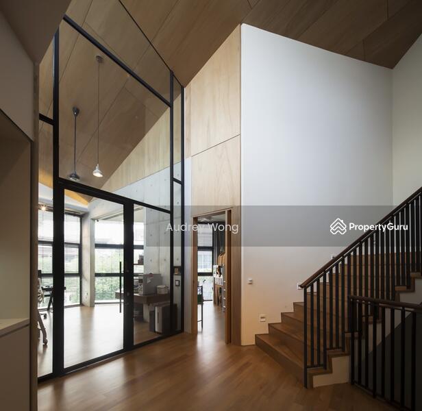 Prop-GPT: Semi-Detached: D19 Serangoon Designer Semi-D@ Serangoon, Li Hwan, Tai Hwan Heights. Walk to MRT!