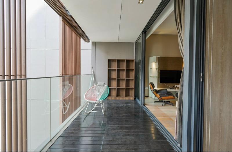 OUE Twin Peaks Condominium For Sale, $1,230,000, 1 Bed 1 Bath 549 sqft $2,240.00 psf