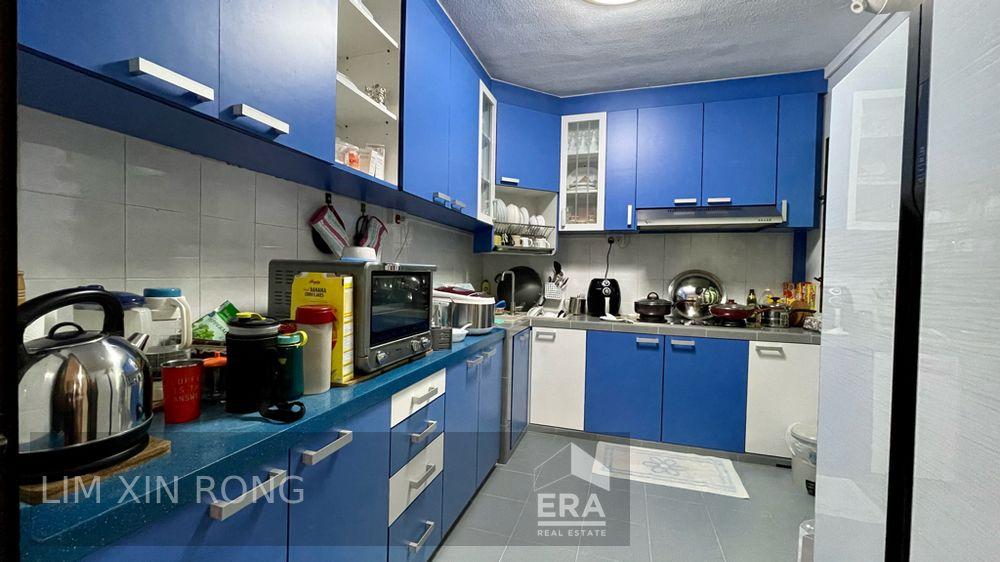 Well Maintained High Floor Em for Sale