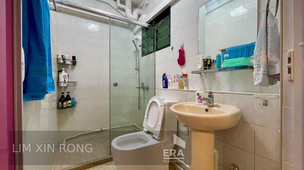 Well Maintained High Floor Em for Sale