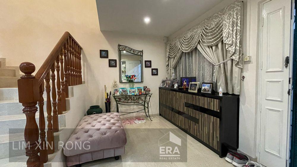 Well Maintained High Floor Em for Sale