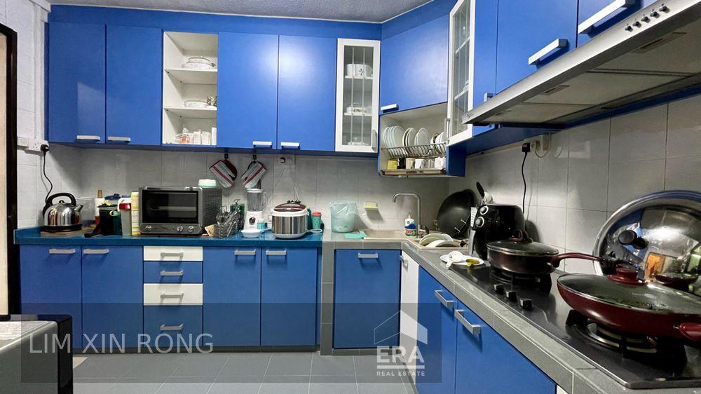 Well Maintained High Floor Em for Sale