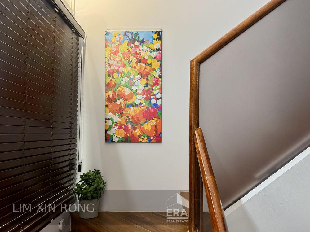 Freehold, Newly Renovated, Move in Condition Penthouse