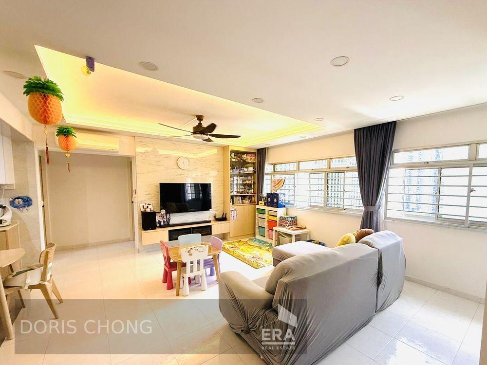 New List. Rare Corner, Spacious 4room for Sale