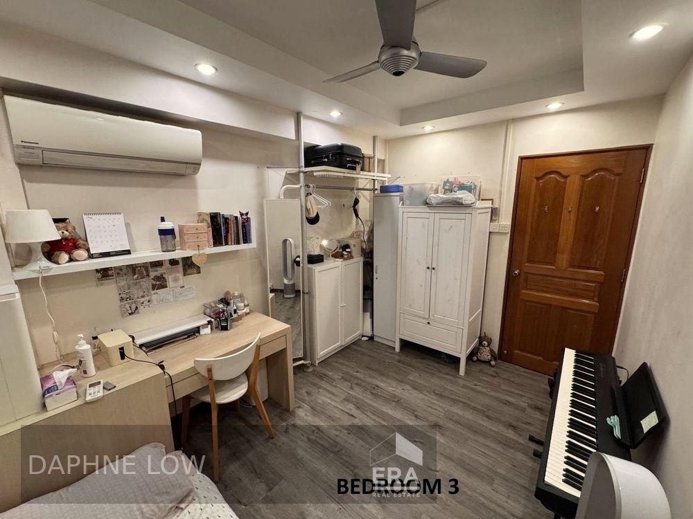 Spacious High Floor Corner Unit. No Extension Required.