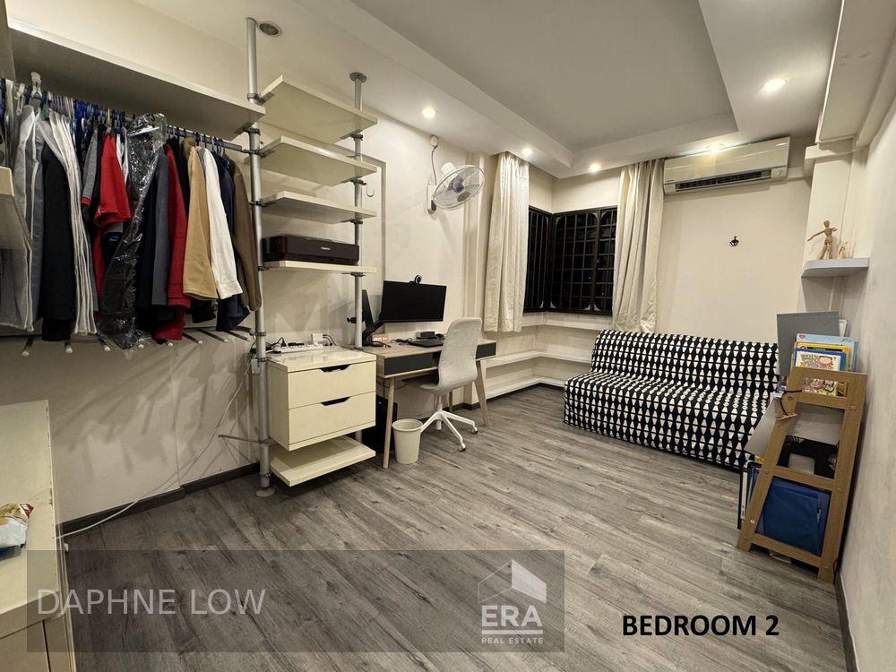 Spacious High Floor Corner Unit. No Extension Required.