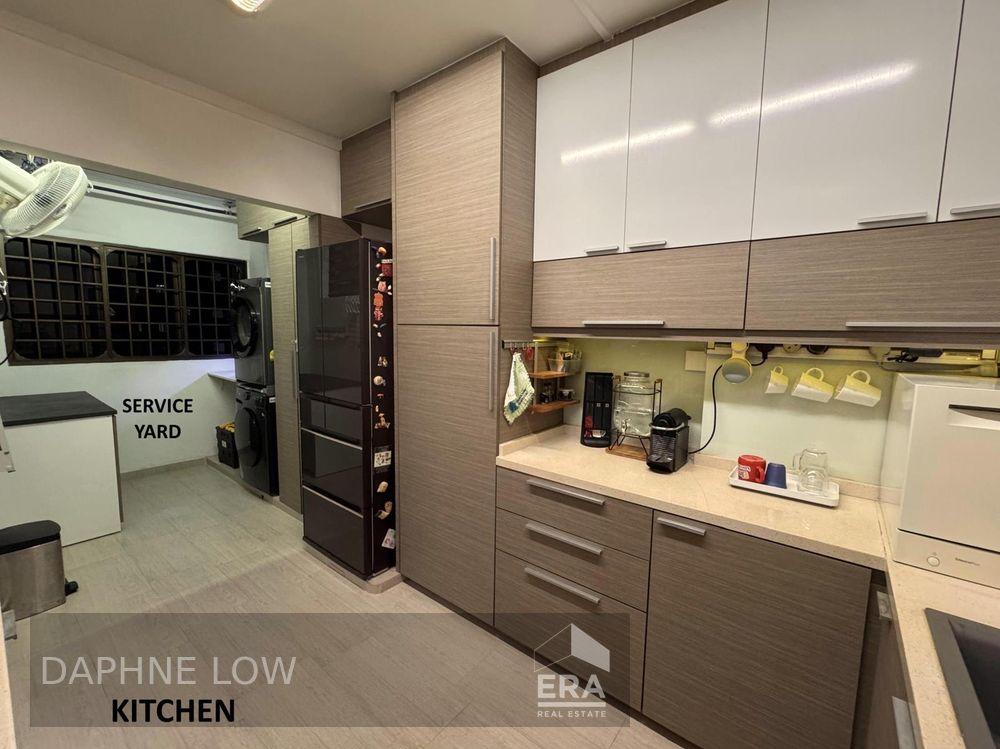 Spacious High Floor Corner Unit. No Extension Required.