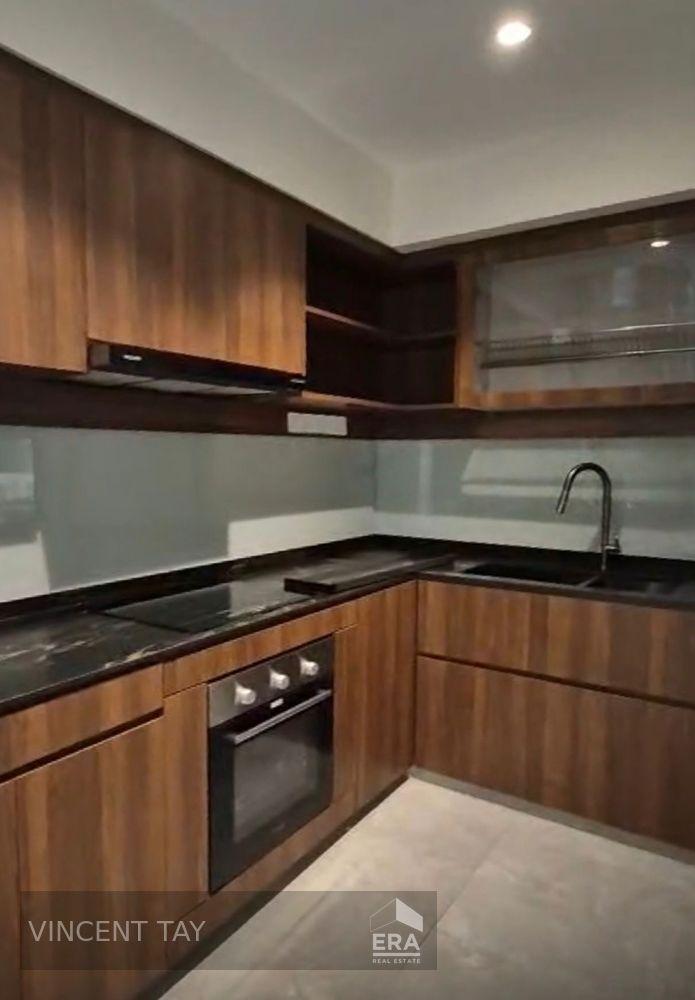 Prop-GPT: Condominium: D10 Holland The Trizon