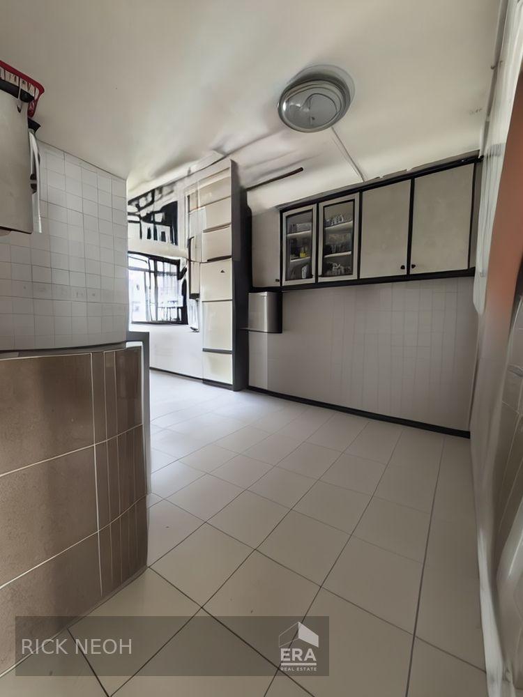 Cheap Cheap Cheap 4a Unit Near Tiong Bahru Mrt for Sale
