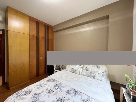 Yishun Emerald Condominium For Sale, $1,620,000, 4 Bed 3 Bath 1,399 sqft $1,158.00 psf