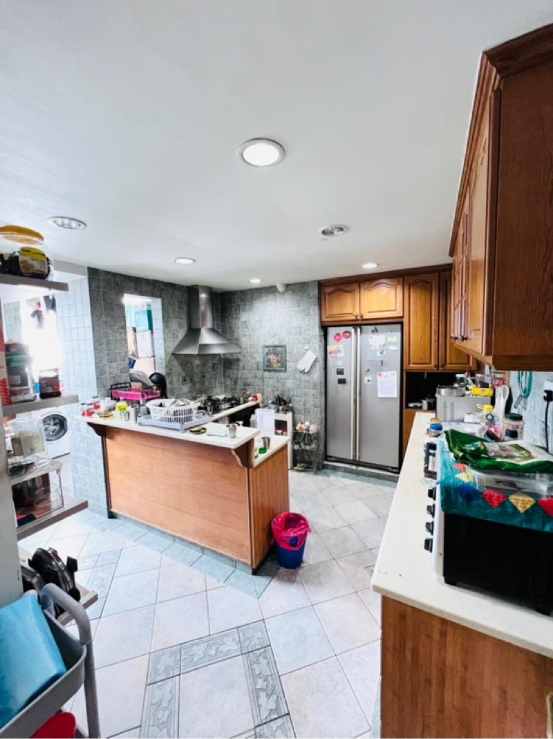 Largest 4 Bedder home in prestigious Meyer Road at Katong Apartment For Sale, $5,200,000, 4 Bed 4 Bath 2,691 sqft $1,932.00 psf