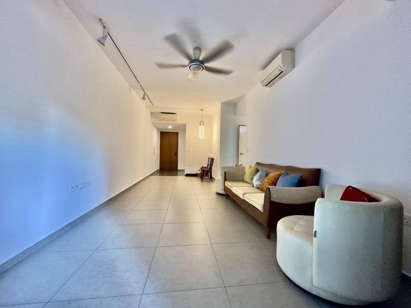 Prop-GPT: Condominium: D19 Hougang The Minton