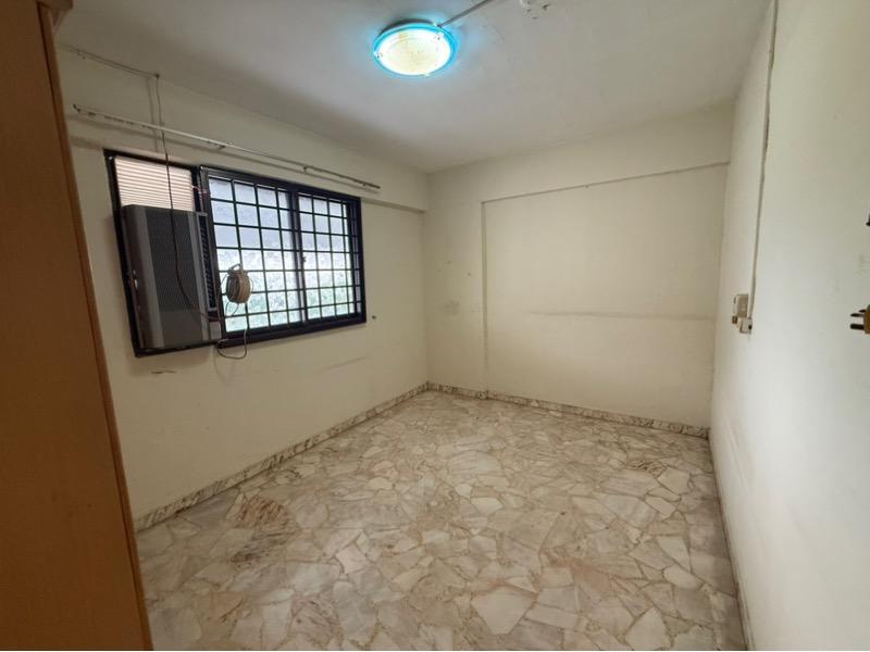 122 Yishun Street 11 HDB Apartment For Sale, $450,000, 2 Bed 2 Bath 721 sqft $624.00 psf