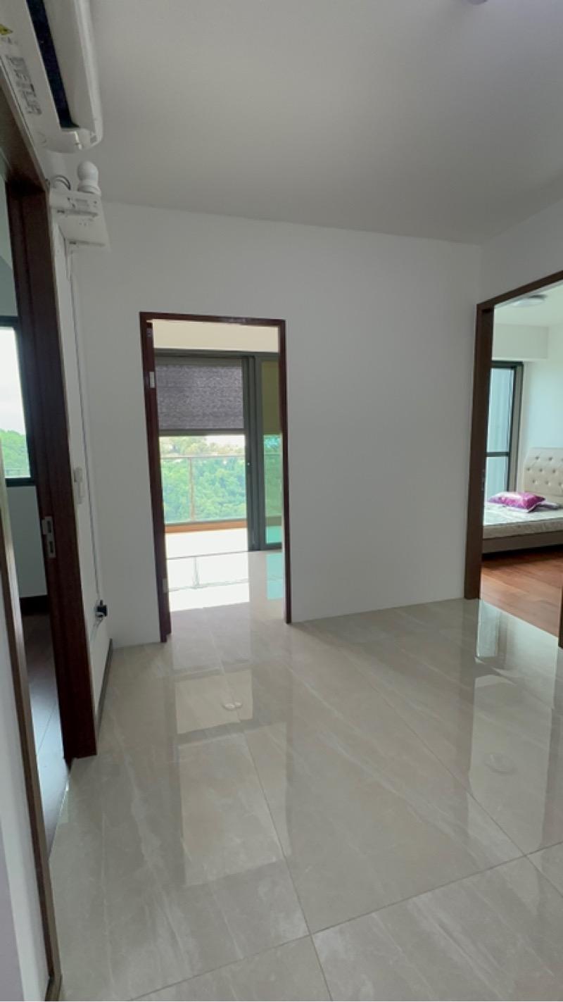 Normanton Park Condominium For Sale, $1,600,000, 2 Bed 1 Bath 667 sqft $2,399.00 psf