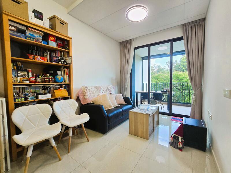 Prop-GPT: Condominium: D18 Tampines Treasure at Tampines