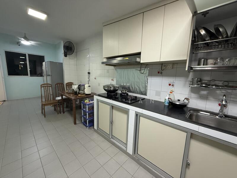 Jalan Lengkok Sembawang