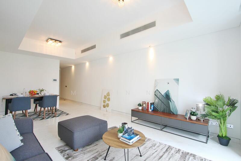Prop-GPT: Apartment: D10  St. Regis Residences Singapore
