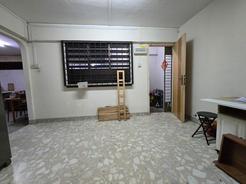 Prop-GPT: HDB Flat: D07  269B Queen Street