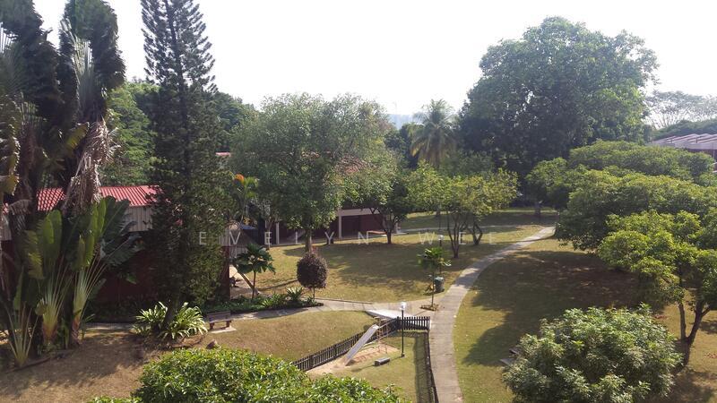 Prop-GPT: Condominium: D28  Mimosa Park