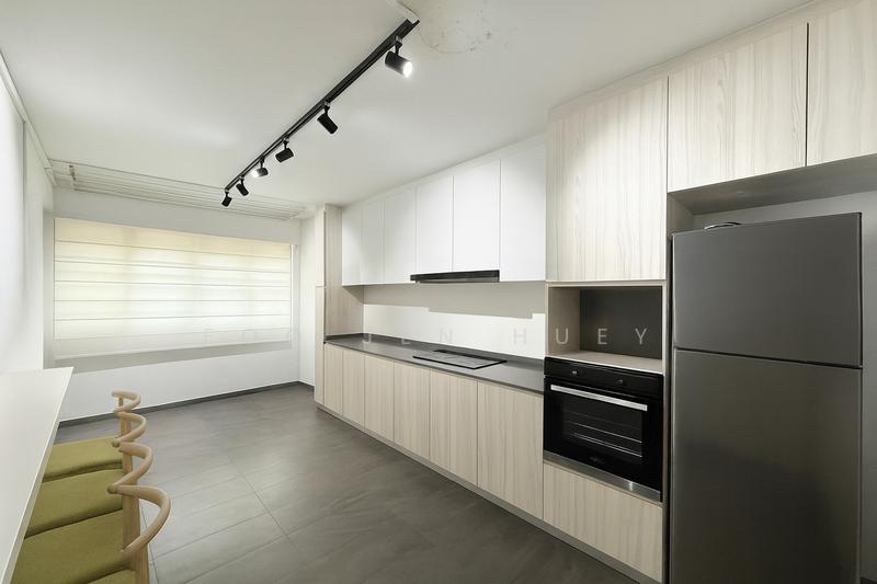 215 Serangoon Avenue 4