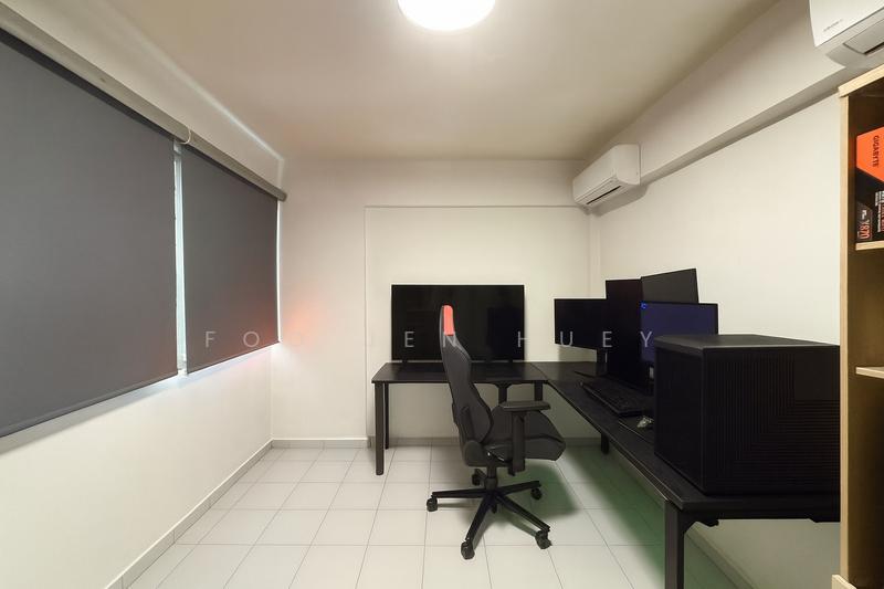 215 Serangoon Avenue 4