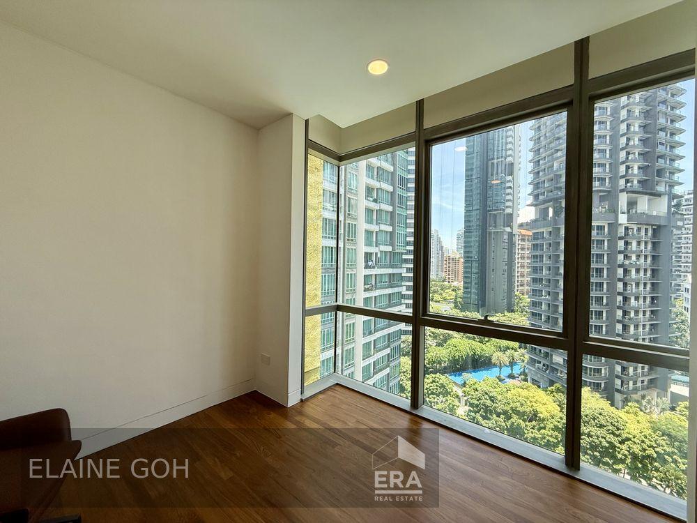 Freehold 3 Room Penthouse Triplex Balcony & Roof 1 Km River Valley Pri