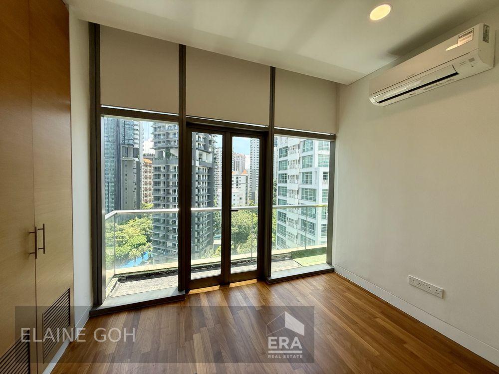 Freehold 3 Room Penthouse Triplex Balcony & Roof 1 Km River Valley Pri