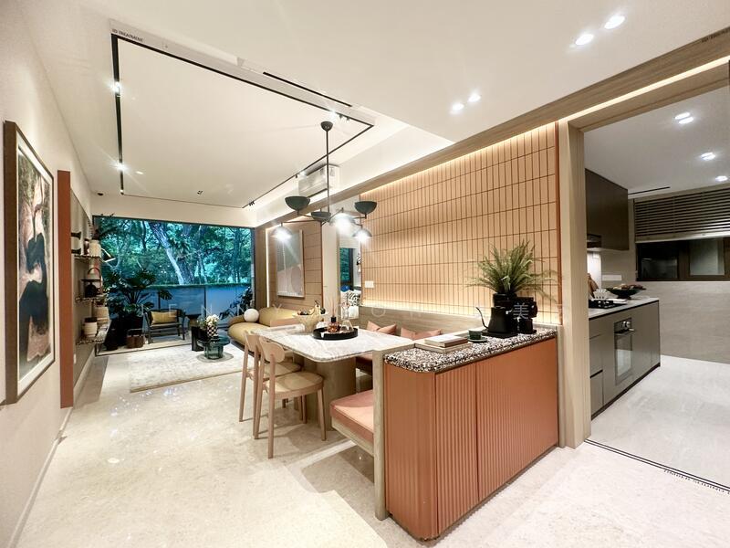 Prop-GPT: Condominium: D21  Pinetree Hill