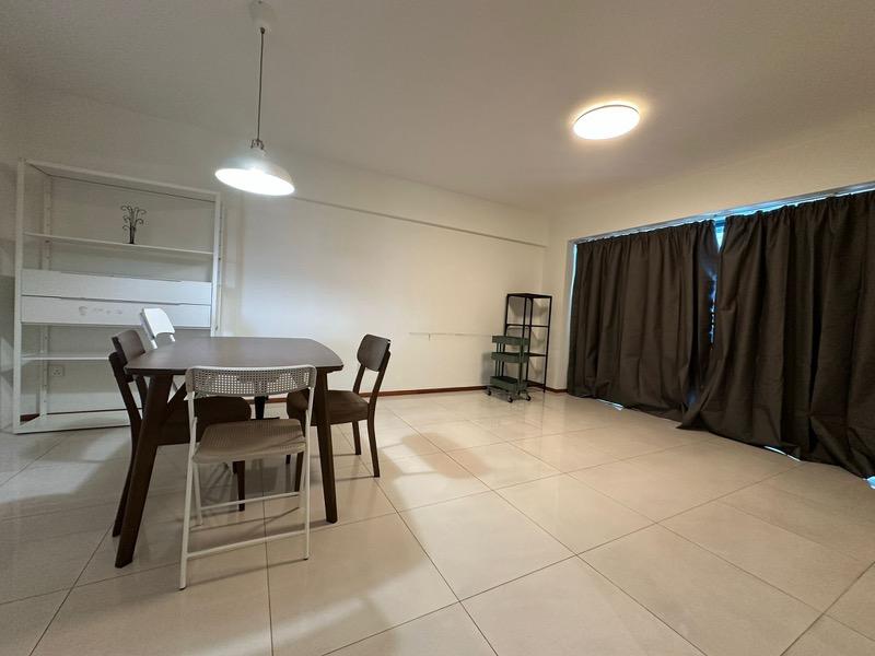 Pinnacle @ Duxton HDB Apartment For Sale, $1,300,000, 3 Bed 3 Bath 1,022 sqft $1,272.00 psf