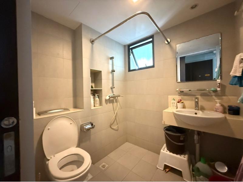 Pinnacle @ Duxton HDB Apartment For Sale, $1,300,000, 3 Bed 3 Bath 1,022 sqft $1,272.00 psf