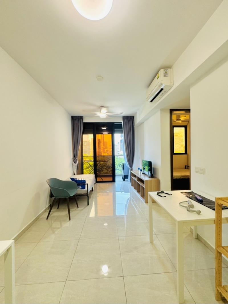 Kopar At Newton Condominium For Sale, $1,760,000, 2 Bed 2 Bath 689 sqft $2,554.00 psf