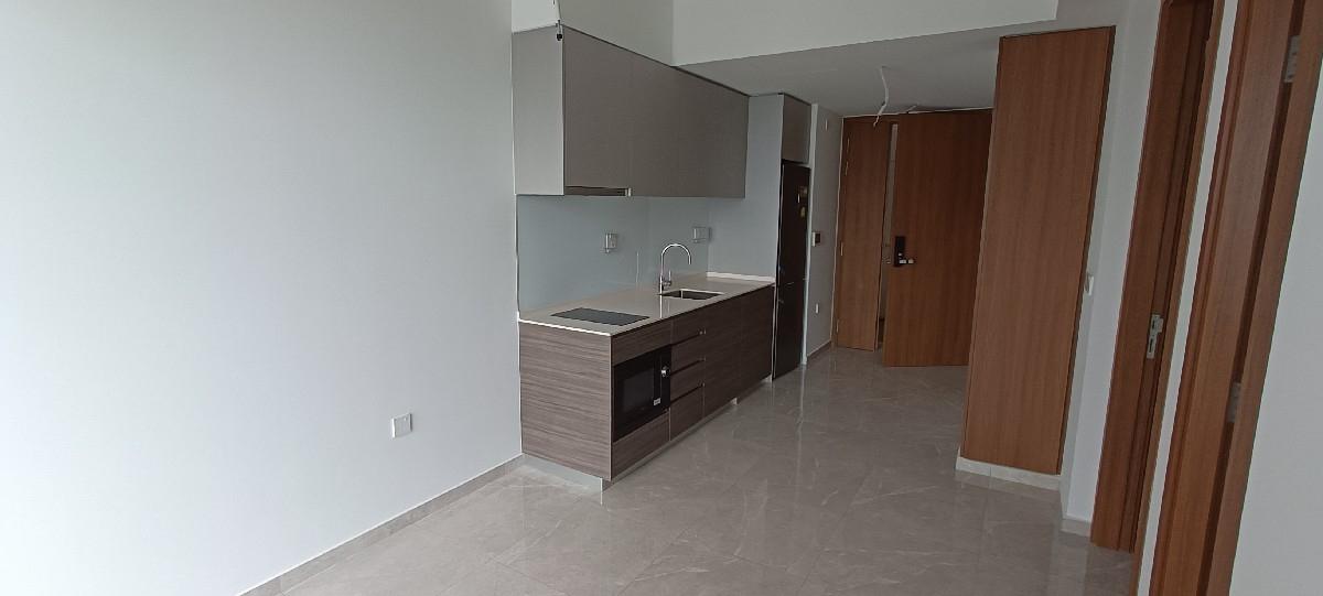 Stirling Residences Condominium For Sale, $1,128,000, 1 Bed 1 Bath 441 sqft $2,558.00 psf