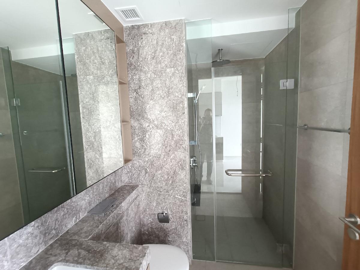 Stirling Residences Condominium For Sale, $1,128,000, 1 Bed 1 Bath 441 sqft $2,558.00 psf