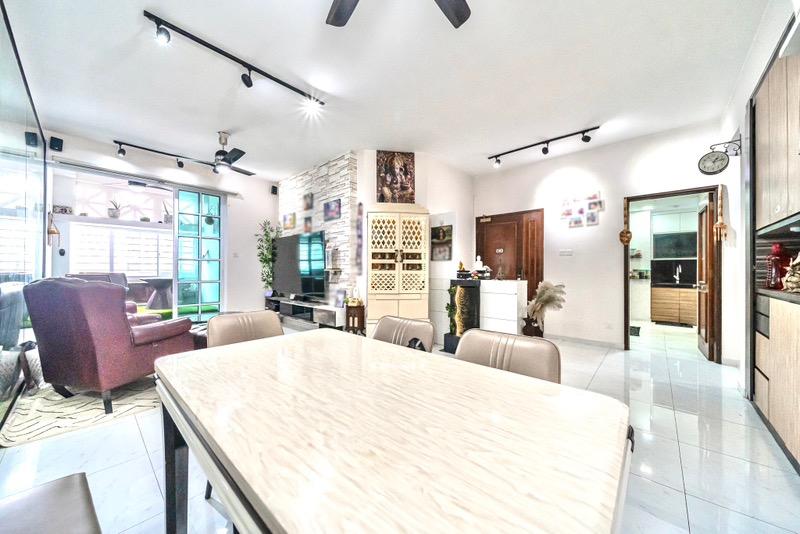 Prop-GPT: Condominium: D05 Pasir Panjang Villa De West