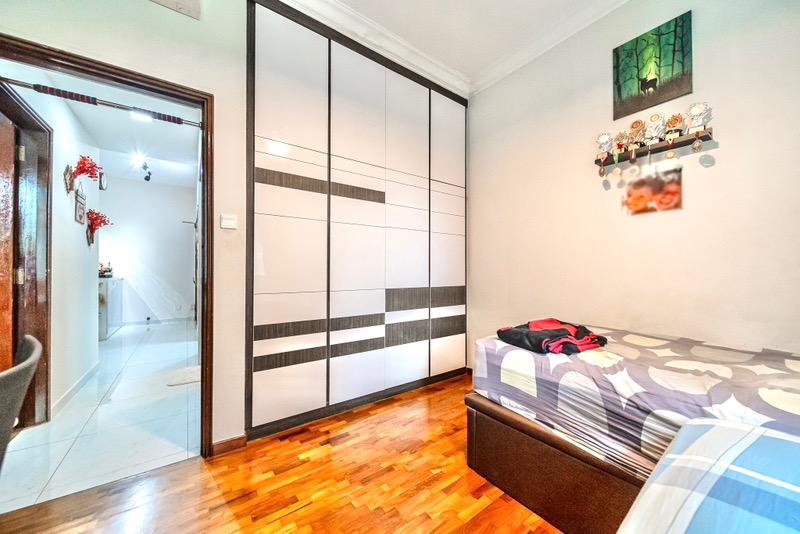 Villa De West Condominium For Sale, $1,688,888, 2 Bed 2 Bath 1,012 sqft $1,669.00 psf