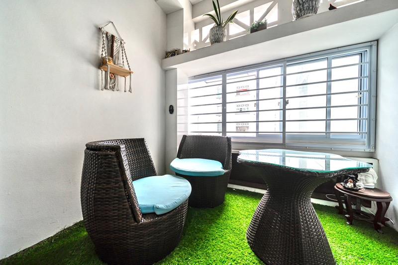 Villa De West Condominium For Sale, $1,688,888, 2 Bed 2 Bath 1,012 sqft $1,669.00 psf