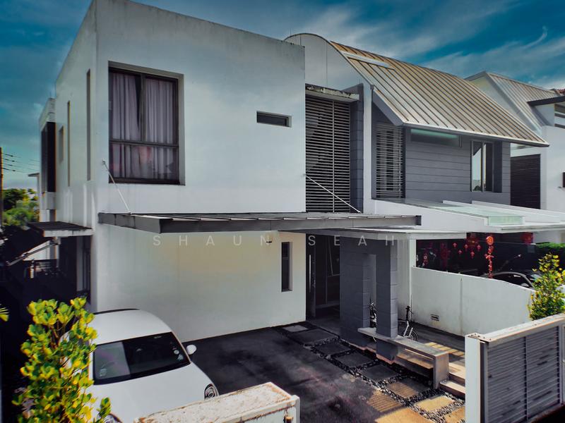 Prop-GPT: Semi-Detached: D19 Serangoon Serangoon Garden Estate