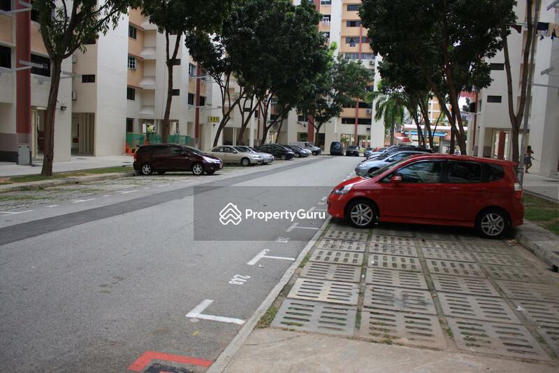 230 Yishun Street 21