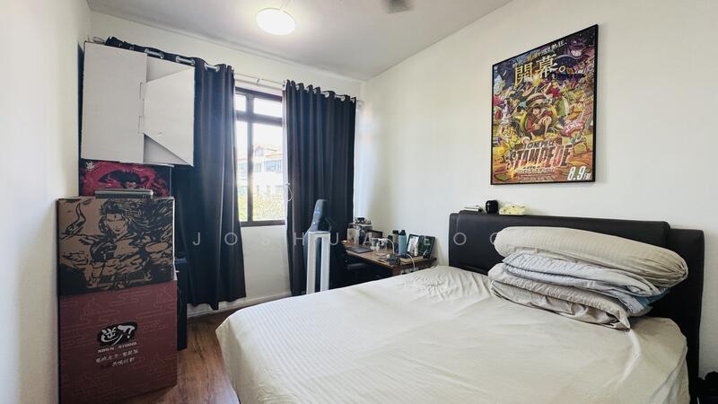 LANDED7772@ 3 sty well maintained Interterrace