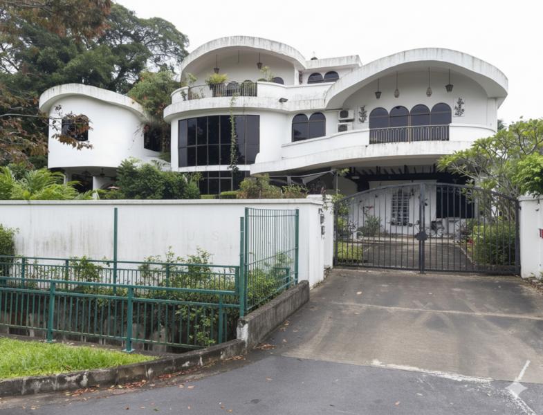 Oei Tiong Ham Park: D10  Bungalow - Good Class | Prop-GPT the AI-Powered Property Guru