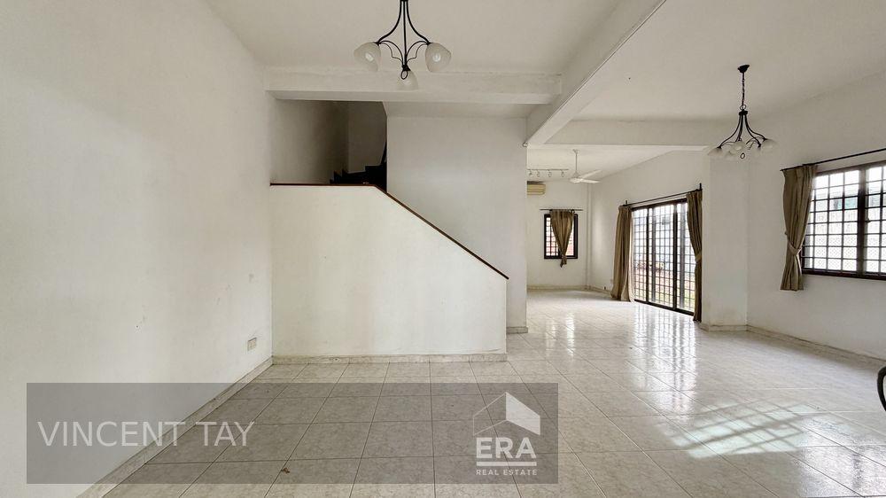 New Exclusive Listing!