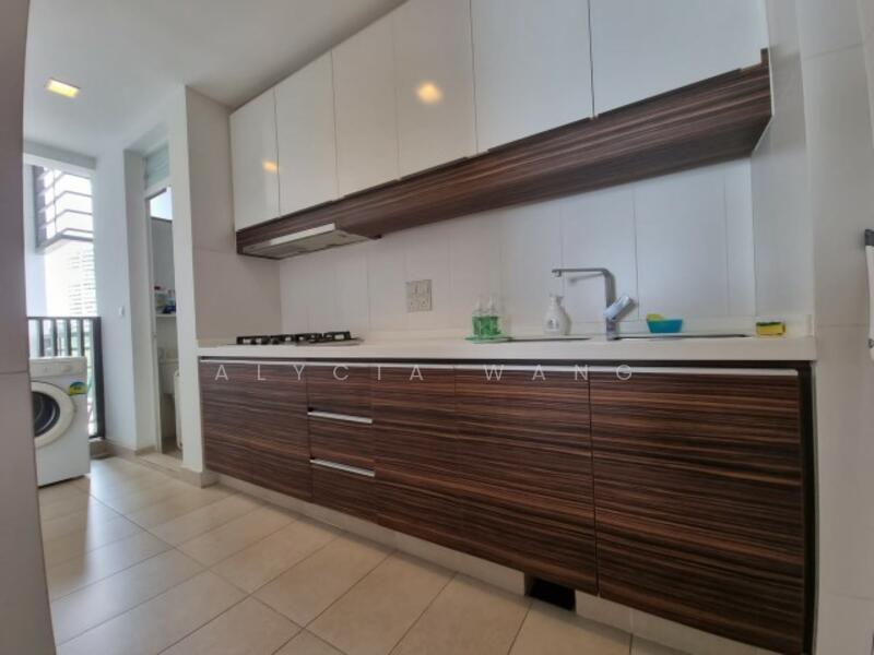 Elliot at the East Coast