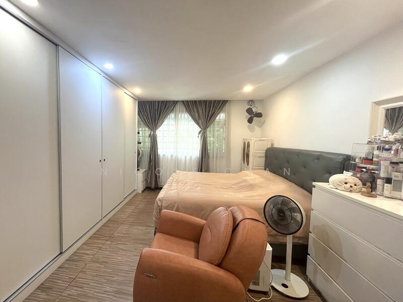 Prop-GPT: HDB Flat: D03  83 Strathmore Avenue