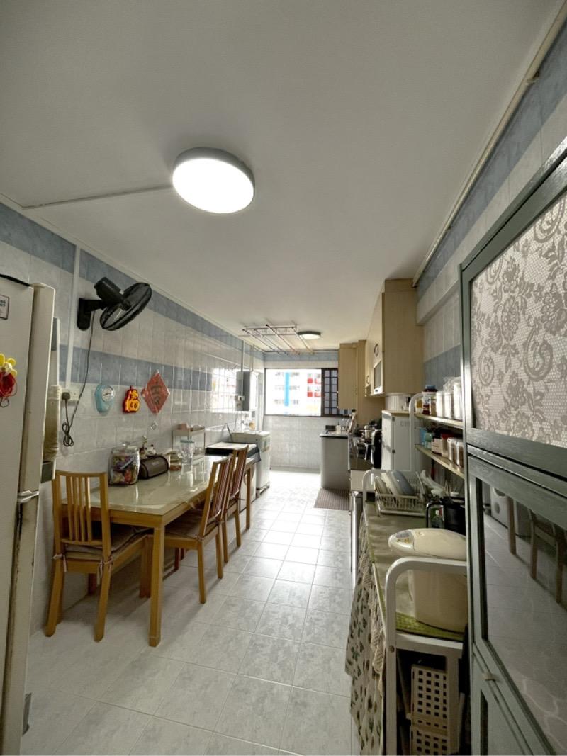 653 Yishun Avenue 4 HDB Apartment For Sale, $599,000, 4 Bed 2 Bath 1,119 sqft $535.00 psf