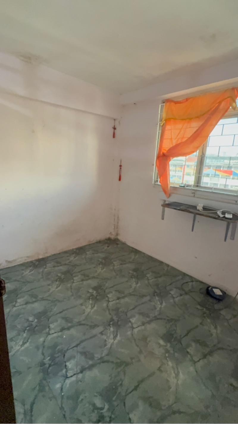 70 Circuit Road HDB Apartment For Sale, $295,000, 2 Bed 1 Bath 473 sqft $624.00 psf