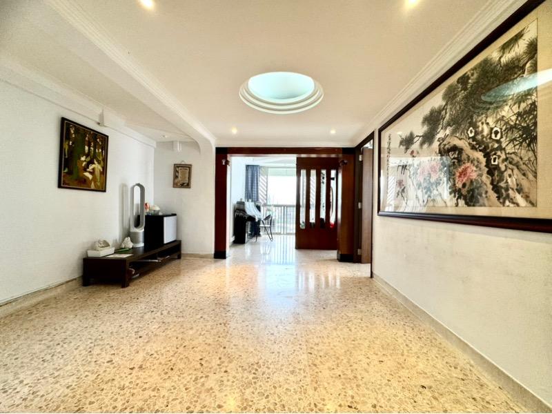 Prop-GPT: HDB Apartment: D12 Toa Payoh 223 Lorong 8 Toa Payoh